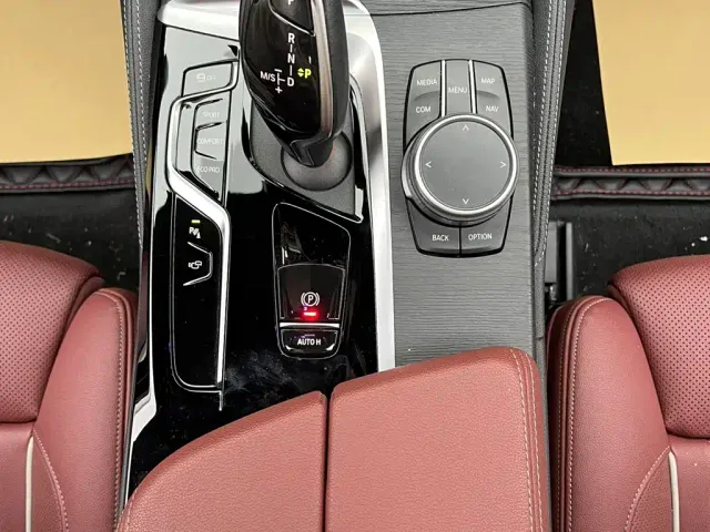 BMW 5 Series — Фото автомобиля 21