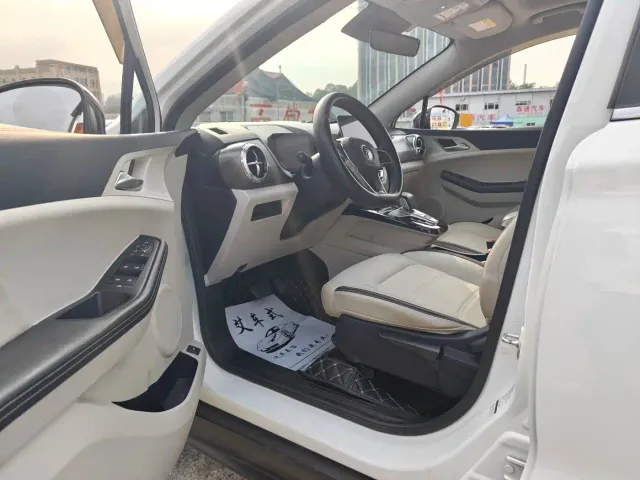BYD Yuan Pro 2021 Lifetime Love Edition — Фото автомобиля 17