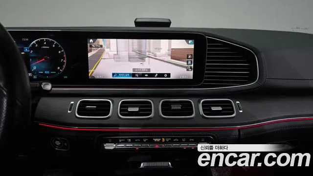 Mercedes-Benz GLE-Class — Фото автомобиля 13
