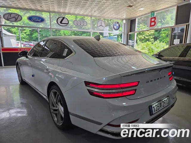 Genesis G80 Бензин 2.5 турбо AWD — Фото автомобиля 4