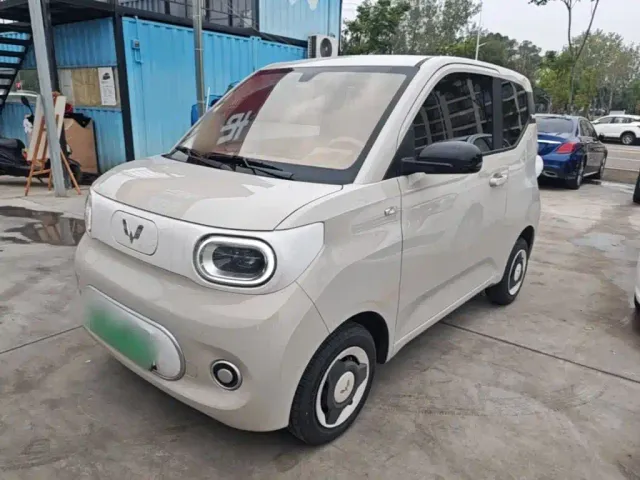 Фотография автомобиля — Wuling Hongguang Mini EV