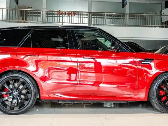 Land Rover Range Rover Sport — Фото автомобиля 4