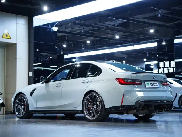 BMW M3 — Фото автомобиля 4