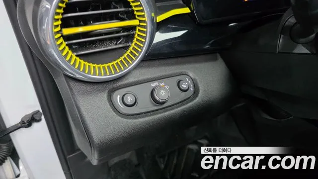 ChevroletGMDaewoo Trax Trax Кроссовер — Фото автомобиля 14