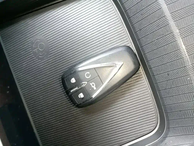 Changan Eado — Фото автомобиля 8