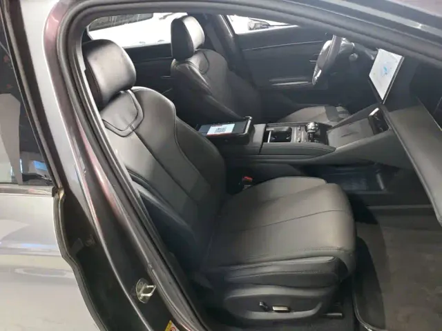 BYD Qin L — Фото автомобиля 24
