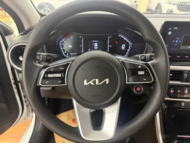 Kia K3 — Фото автомобиля 12