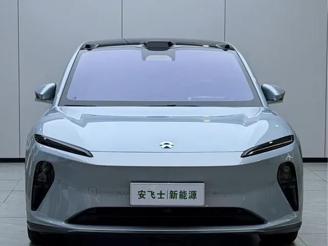 Nio ET5 Touring — Фото автомобиля 2