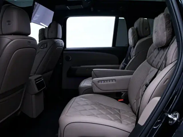 Li Auto L9 — Фото автомобиля 14