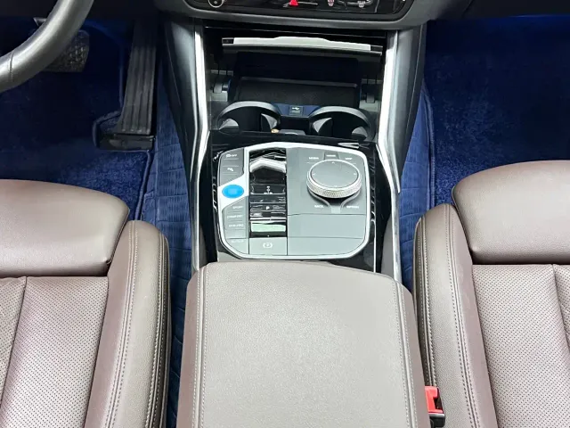 BMW i3 — Фото автомобиля 23