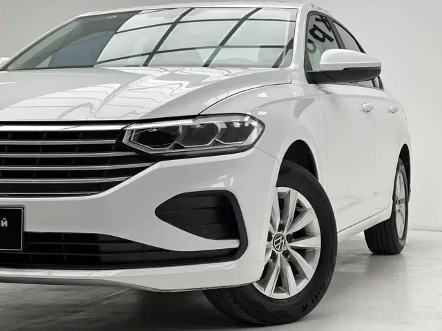 Volkswagen Lavida — Фото автомобиля 10