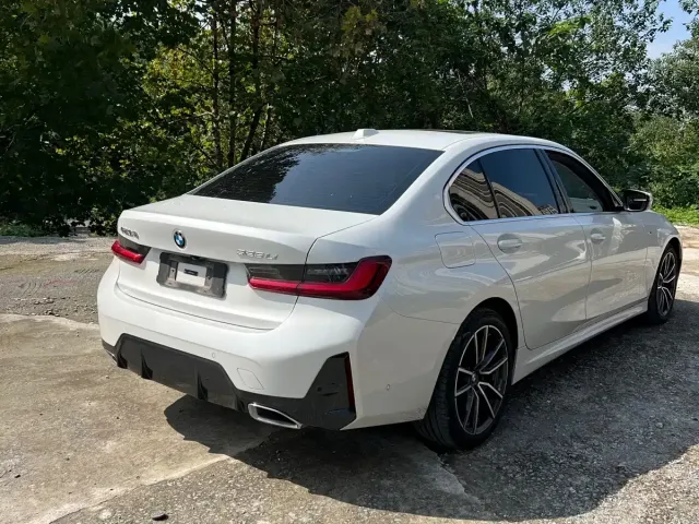 BMW 3 Series — Фото автомобиля 11