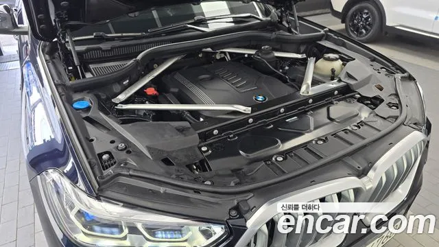 BMW X6 xDrive40i M Sport — Фото автомобиля 6