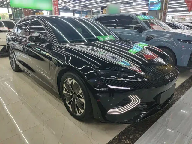 BYD Seal — Фото автомобиля 3