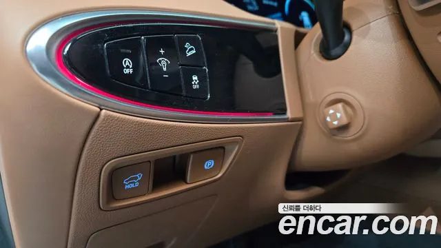 Genesis GV70 — Фото автомобиля 13