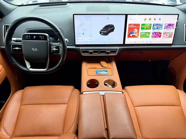 Li Auto L8 — Фото автомобиля 6