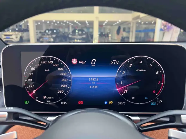 Mercedes-Benz S-Class — Фото автомобиля 12