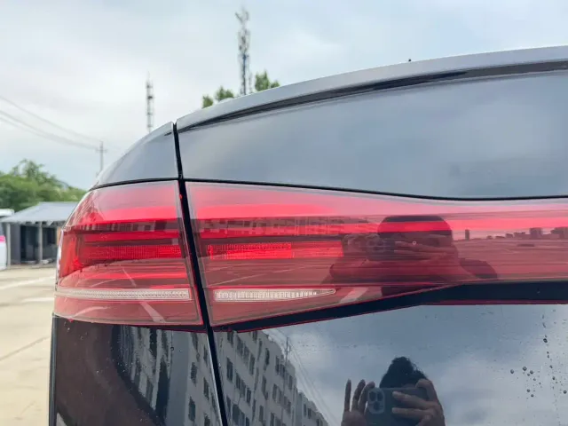 Volkswagen Passat — Фото автомобиля 13