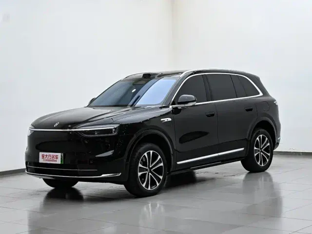 Aito M7 — Фото автомобиля 2