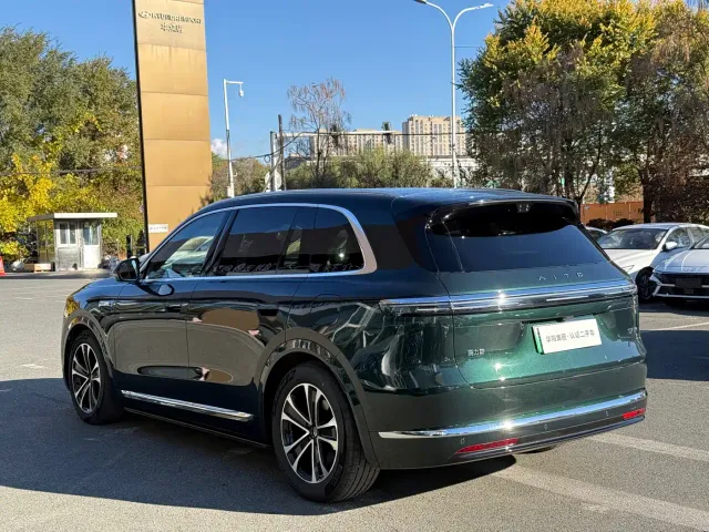 Aito M7 — Фото автомобиля 6