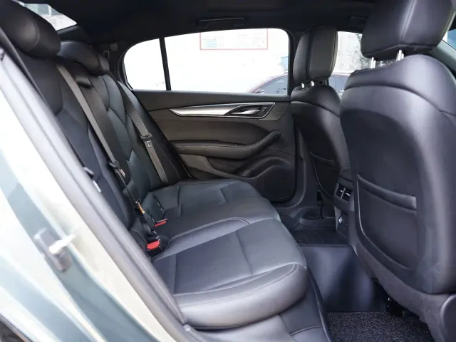 Cadillac CT5 — Фото автомобиля 6