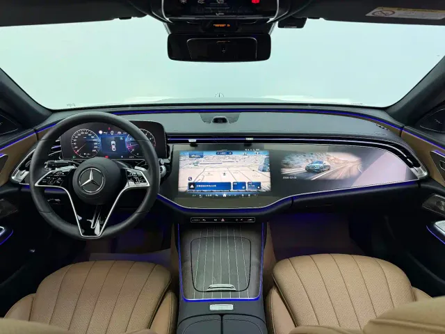 Mercedes-Benz E-Class — Фото автомобиля 5