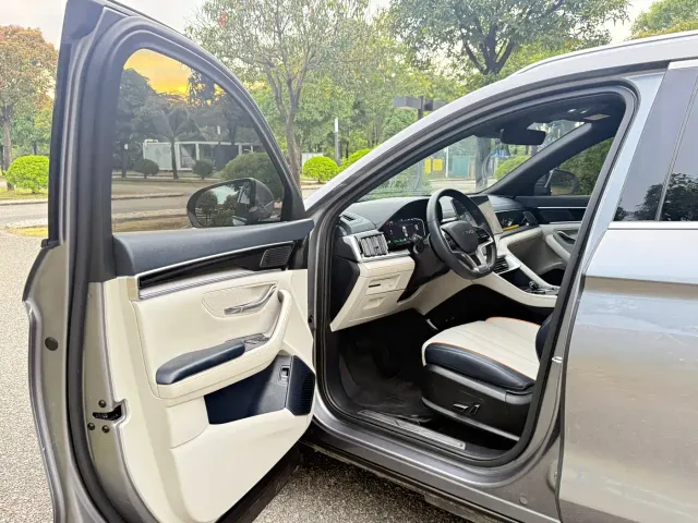 BYD Song PLUS — Фото автомобиля 5