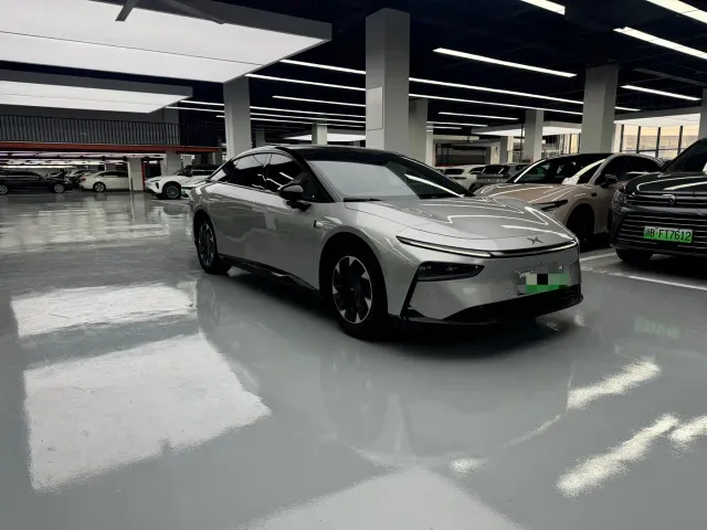 Xpeng P7+ — Фото автомобиля 3
