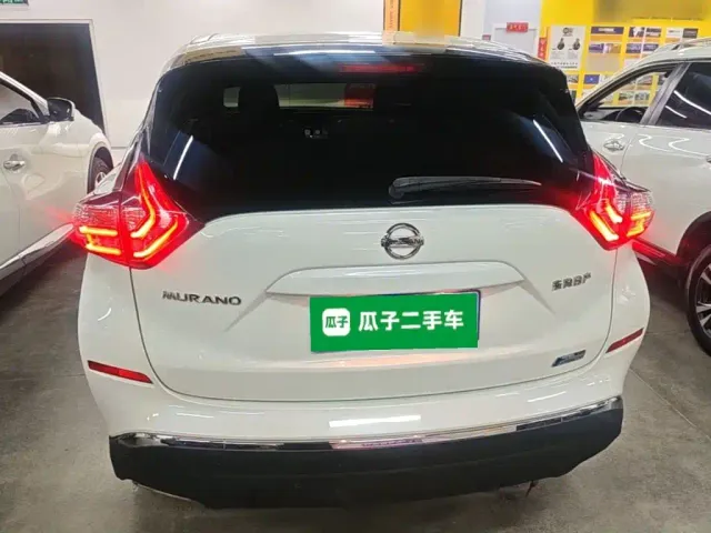 Nissan Murano — Фото автомобиля 5