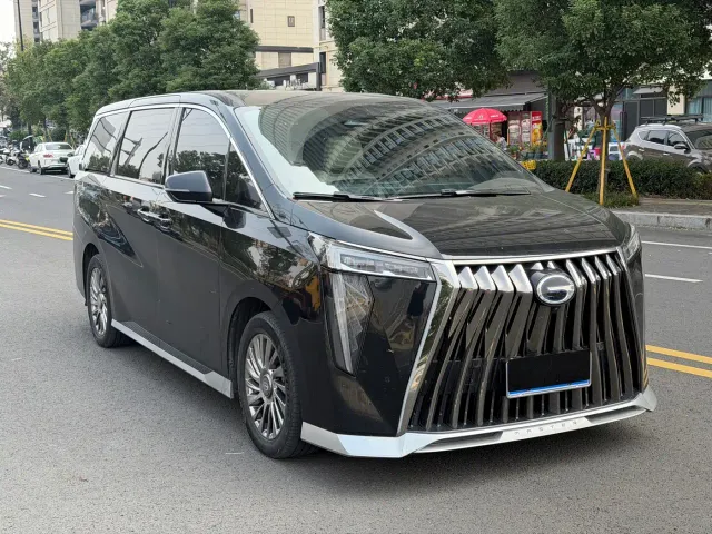 GAC Trumpchi M8 — Фото автомобиля 3