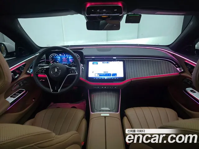 Mercedes-Benz E-Class — Фото автомобиля 7