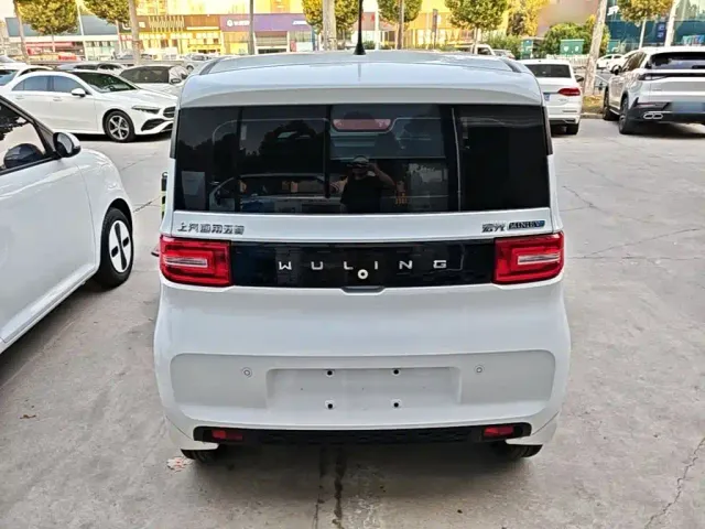 Wuling Hongguang Mini EV — Фото автомобиля 5