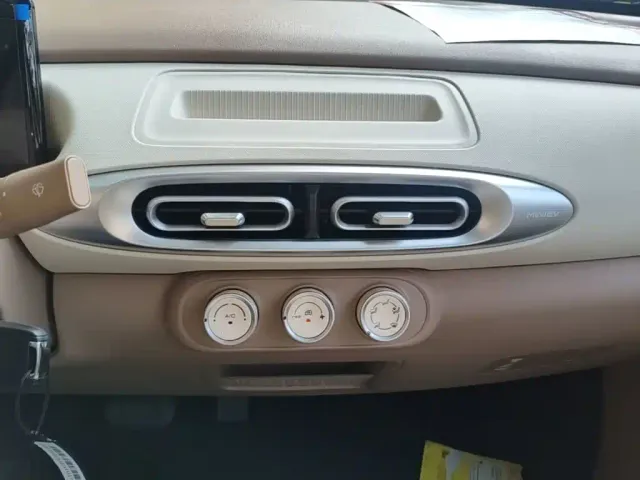 Wuling Hongguang Mini EV — Фото автомобиля 12