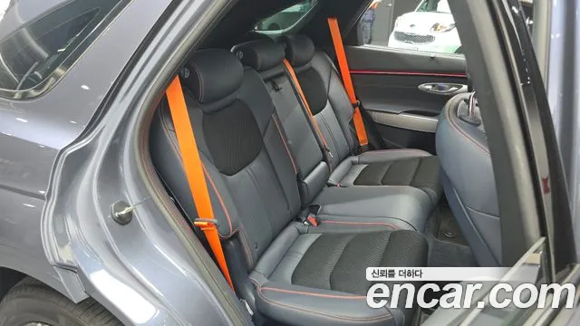 Genesis GV70 2.5T Бензин AWD — Фото автомобиля 12