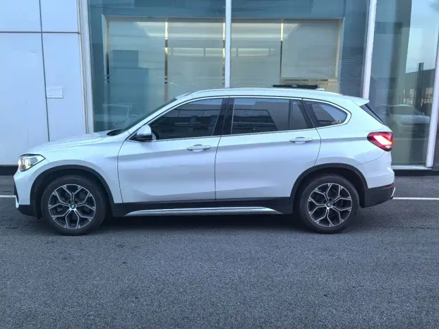 BMW X1 — Фото автомобиля 2