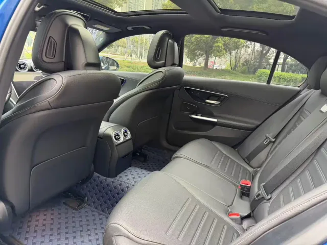 Mercedes-Benz C-Class — Фото автомобиля 8