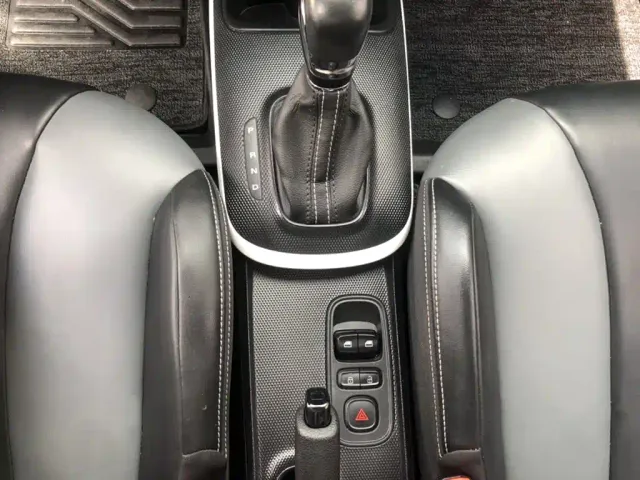 Roewe Clever — Фото автомобиля 4