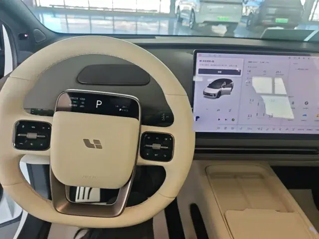 Li Auto i6 — Фото автомобиля 10