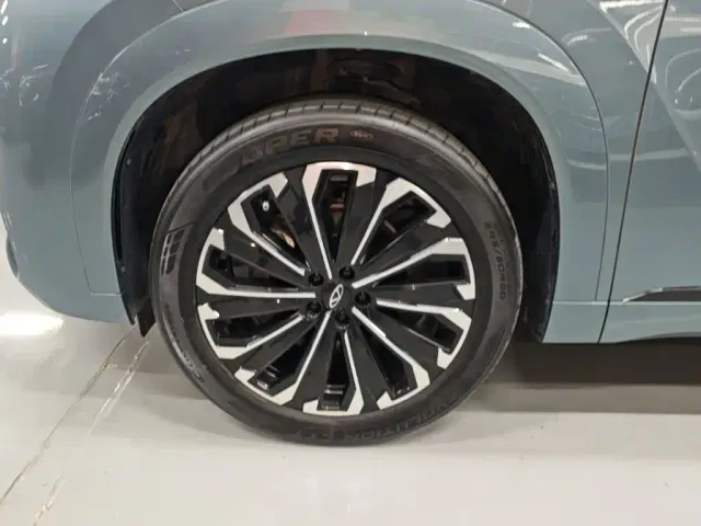 Chery Tiggo 9 — Фото автомобиля 24