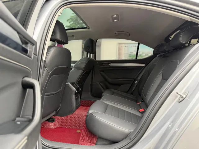 Skoda Superb — Фото автомобиля 11