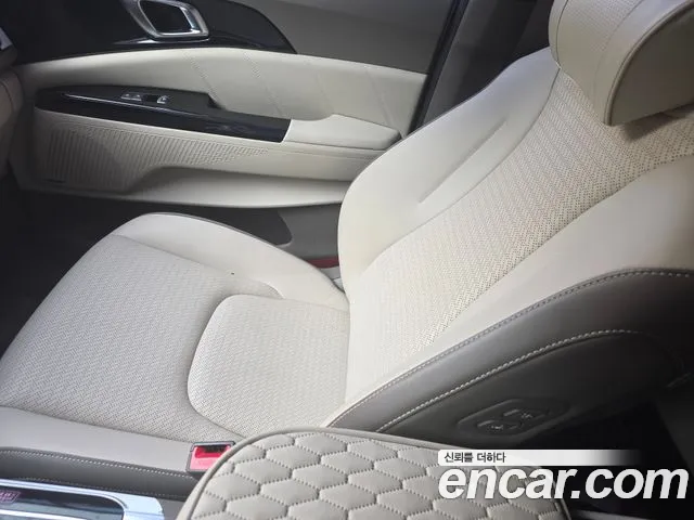 Kia Carnival Generation 4 — Фото автомобиля 10