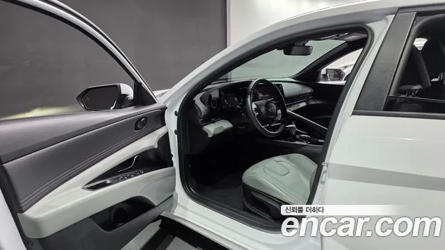 Hyundai AVANTE Новый Avante (CN7) — Фото автомобиля 8
