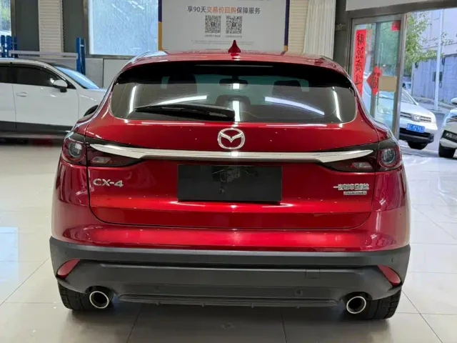 Mazda CX-4 — Фото автомобиля 5