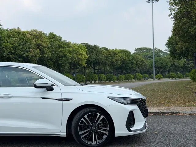 Chery Arrizo 8 — Фото автомобиля 7
