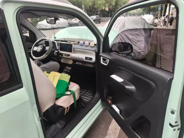 Wuling Hongguang Mini EV — Фото автомобиля 19