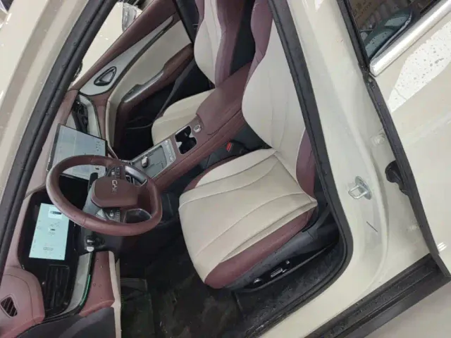 BYD Seal 07 DM-i — Фото автомобиля 14
