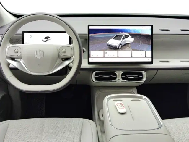 Leapmotor B10 — Фото автомобиля 12
