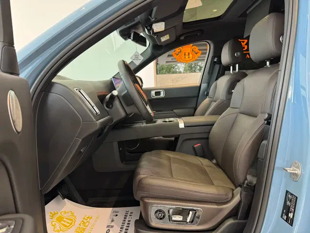 Li Auto Li Xiang L9 2022 Max — Фото автомобиля 8