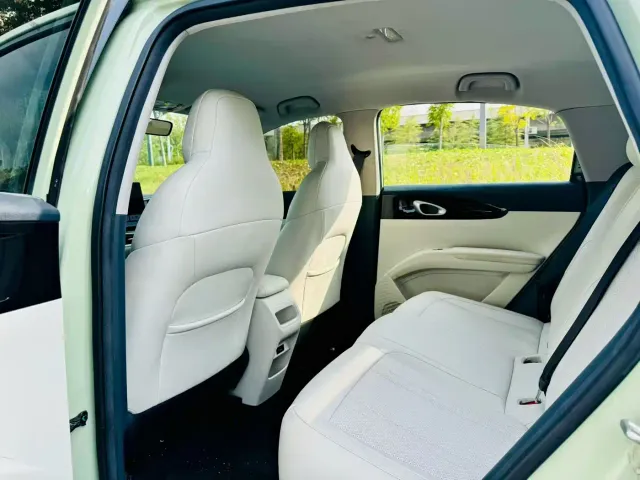 Geely Starry Wish — Фото автомобиля 5