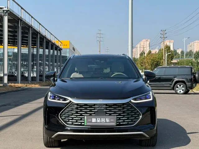 BYD Tang — Фото автомобиля 2